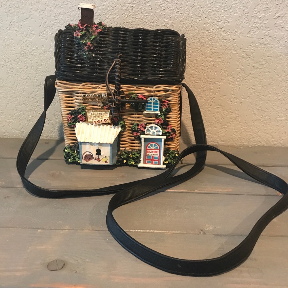 Vintage 1990s wicker house ReMax box purse